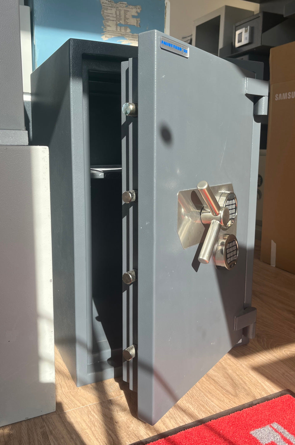 Wertschutz- und Dokumententresor Banker M 85 EL +EL