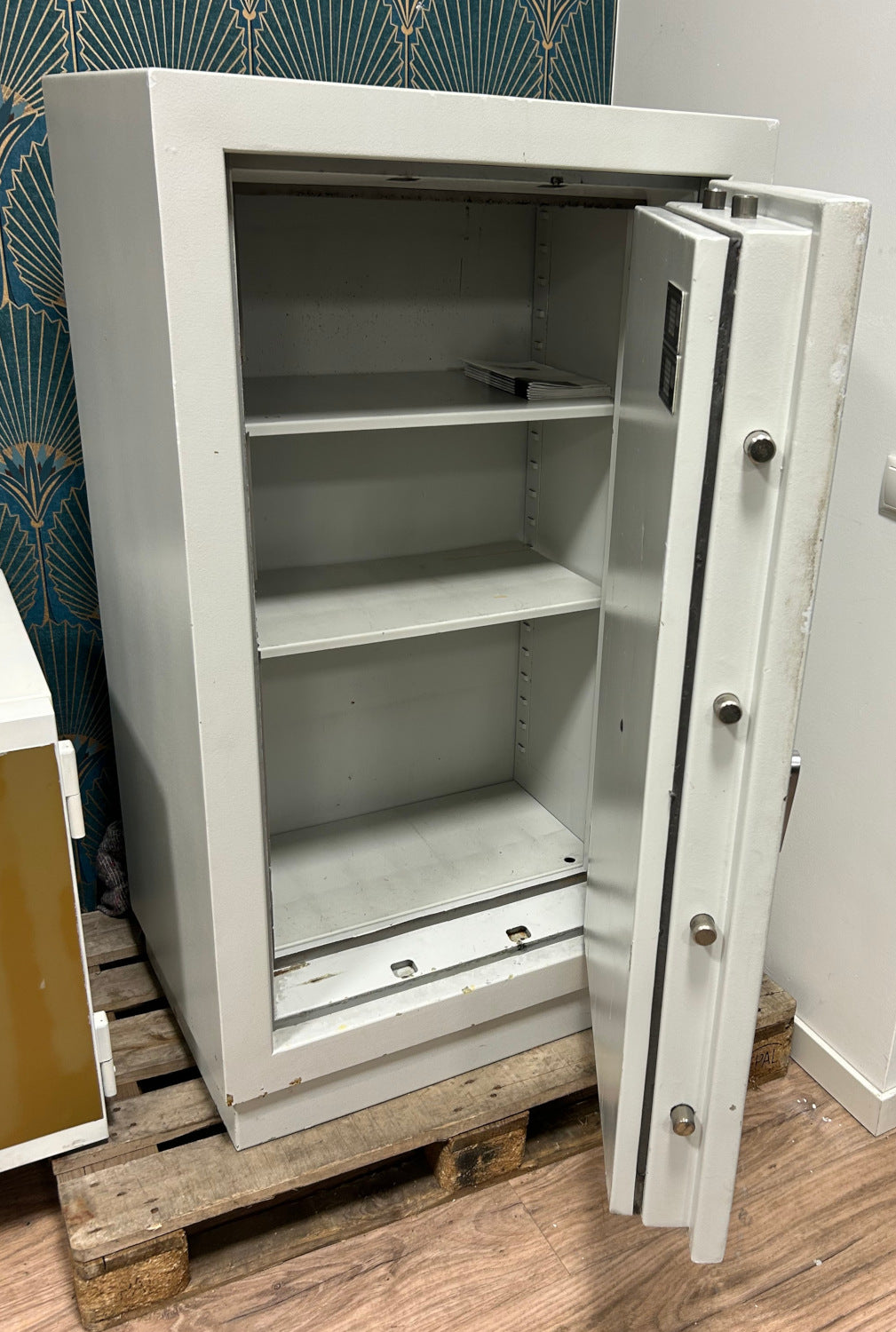 Wertschutz- und Dokumententresor Berlin 46003