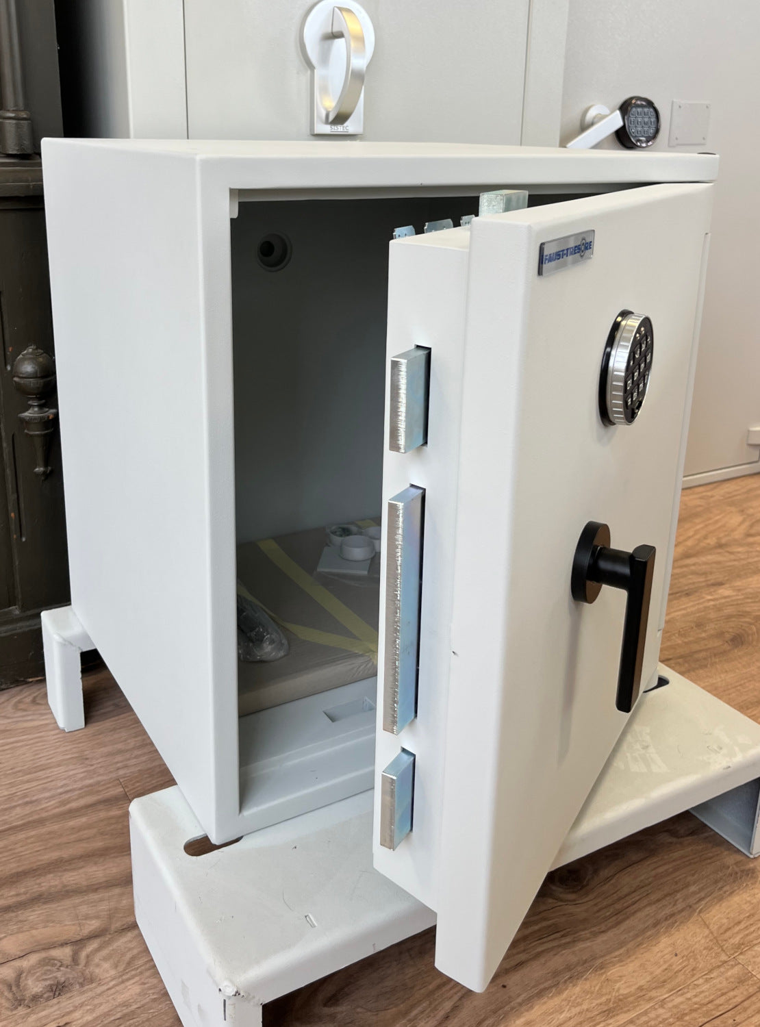 Wertschutztresor Königstein III 60 EL