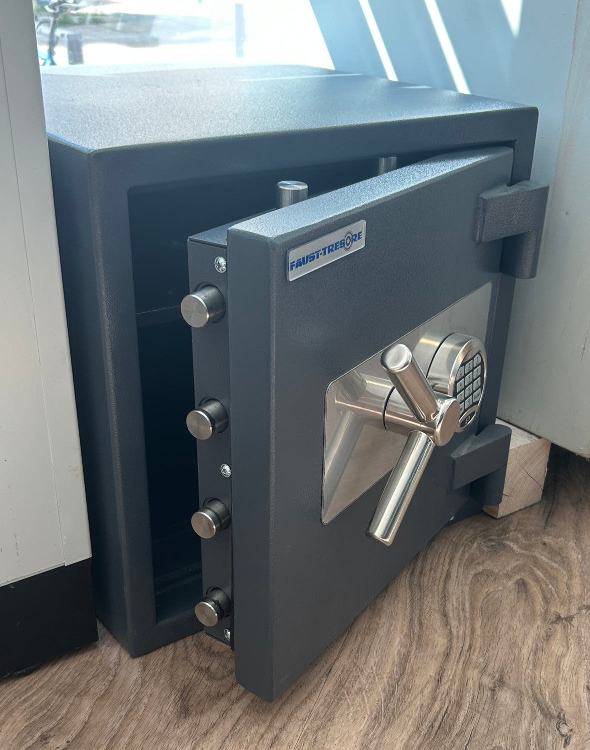 Wertschutz- und Dokumententresor Schloss Wachwitz 46 EL