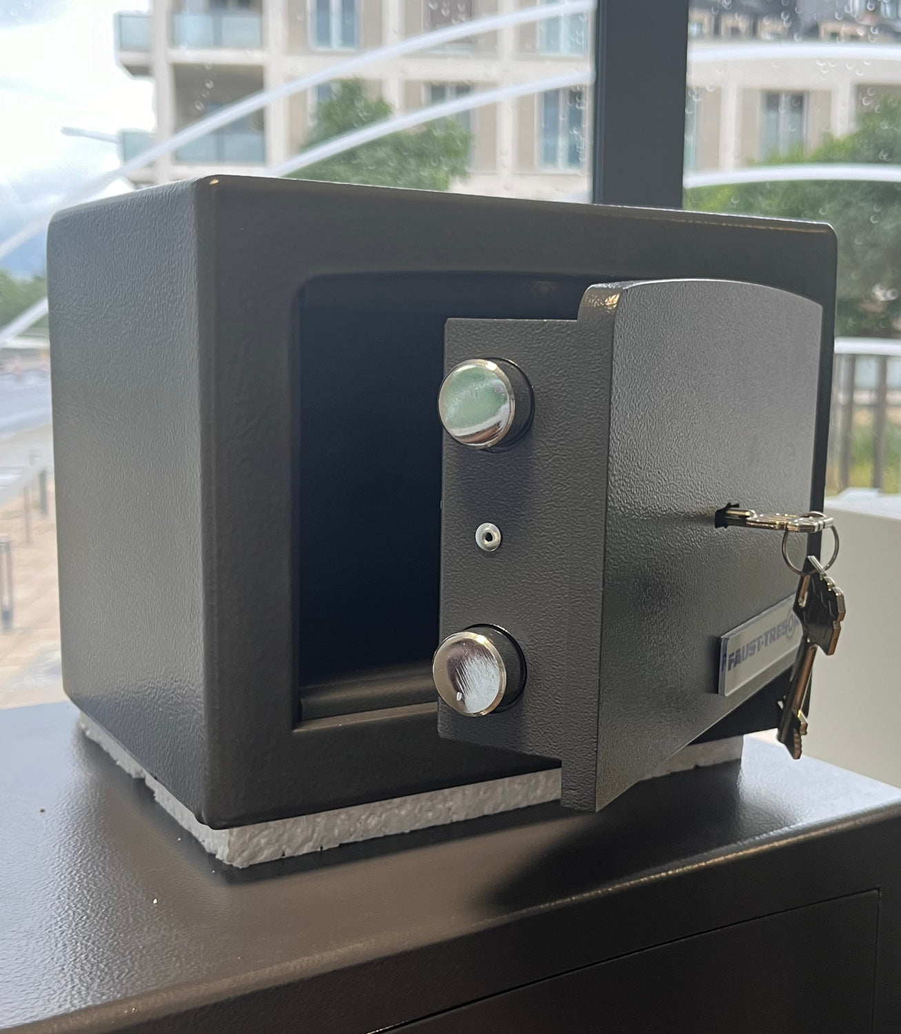 Wertschutz- und Möbeltresor ASK 20 KL