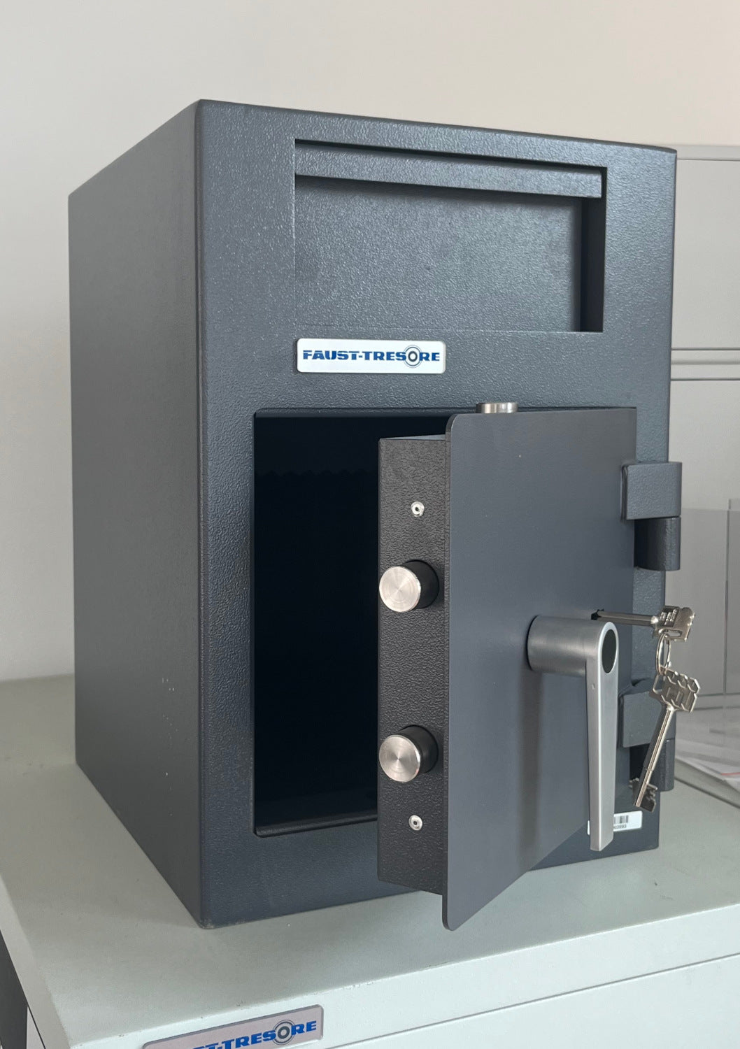 Einwurf- und Deposittresor ASD 19 KL