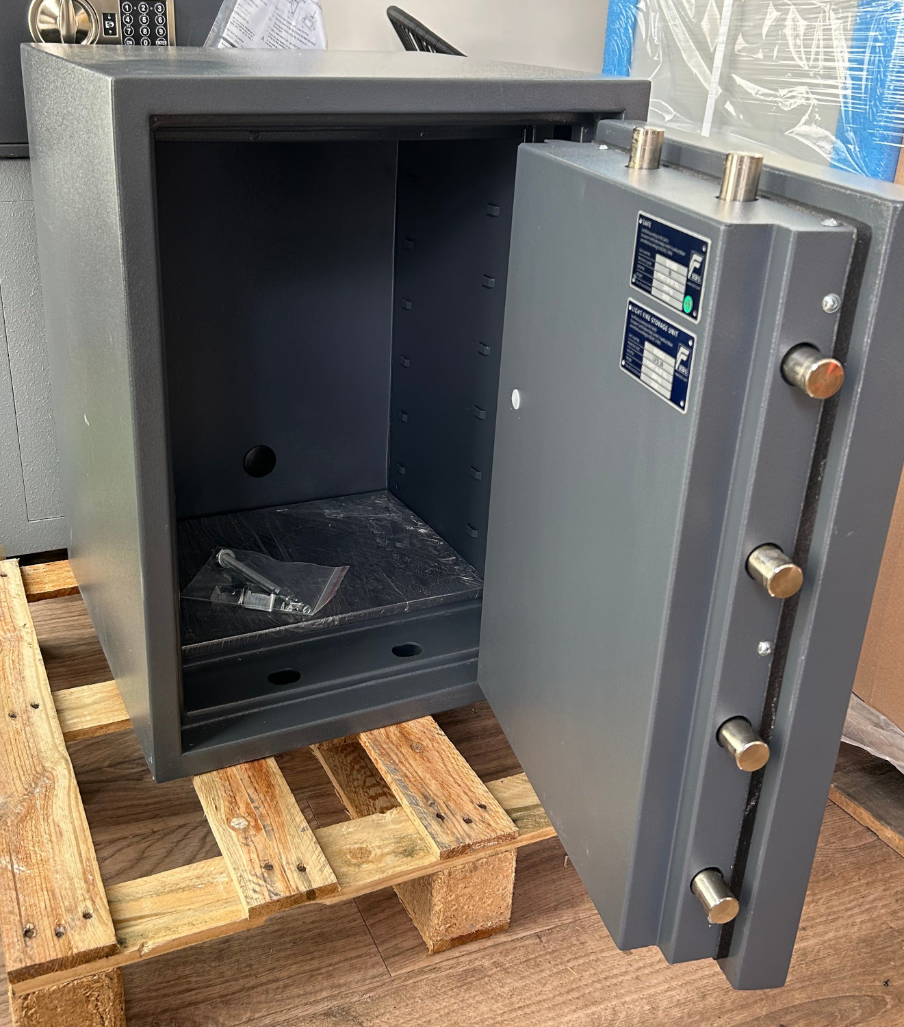 Wertschutz- und Dokumententresor FORT M 67 EL