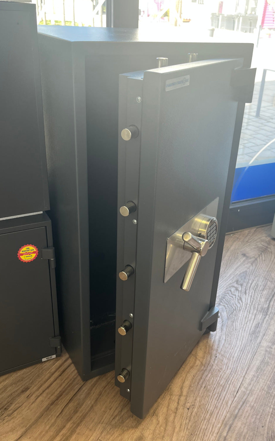 Wertschutz- und Dokumententresor FORT M 99 EL