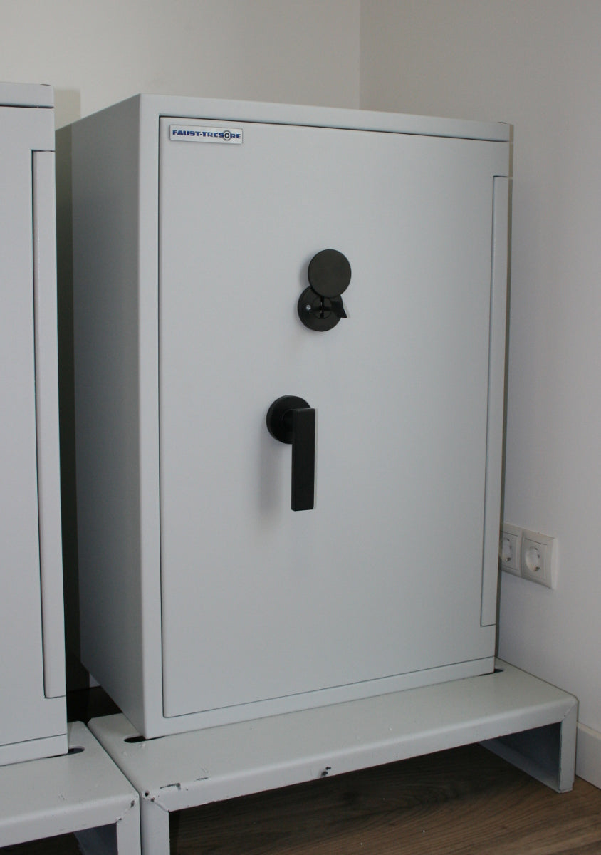 Wertschutztresor Königstein III 80 EL
