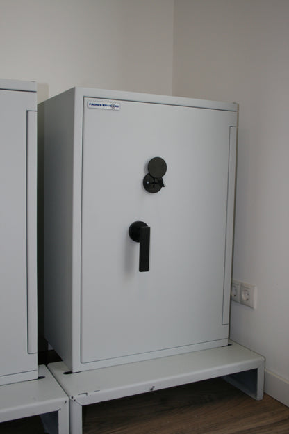 Wertschutztresor Königstein III 80 EL