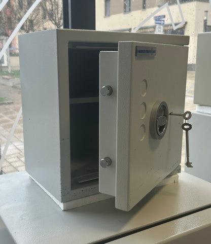 Wertschutz- und Möbeltresor Lyra 1 KL