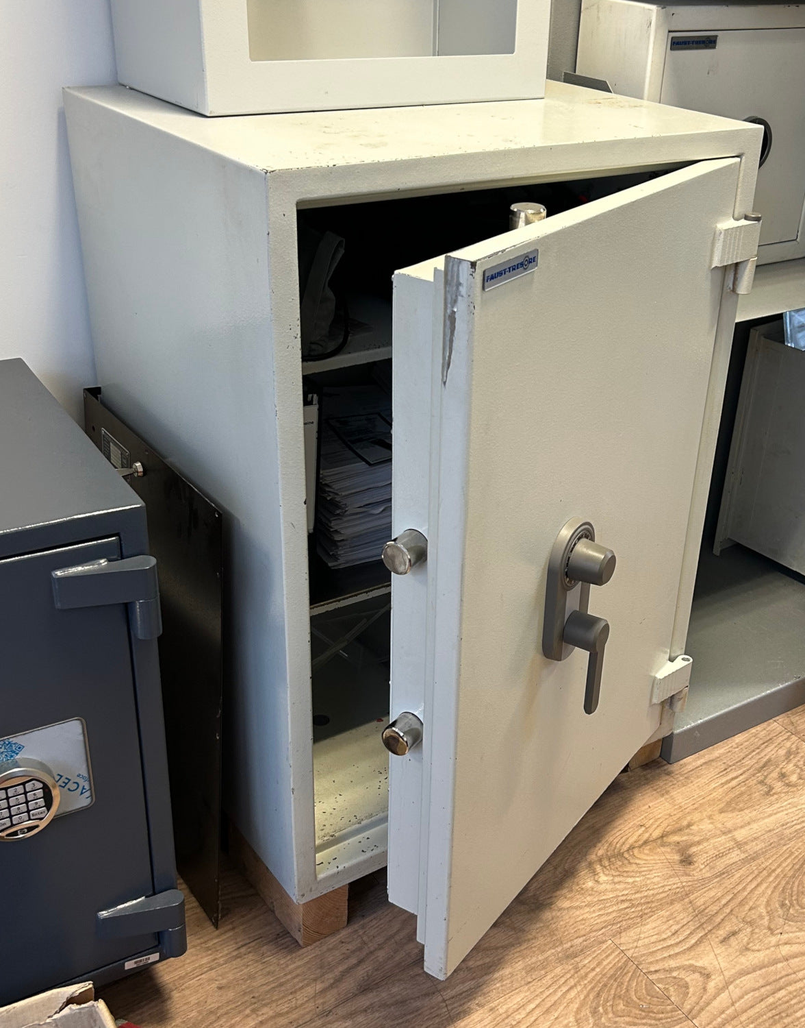 Wertschutztresor Taurus 100